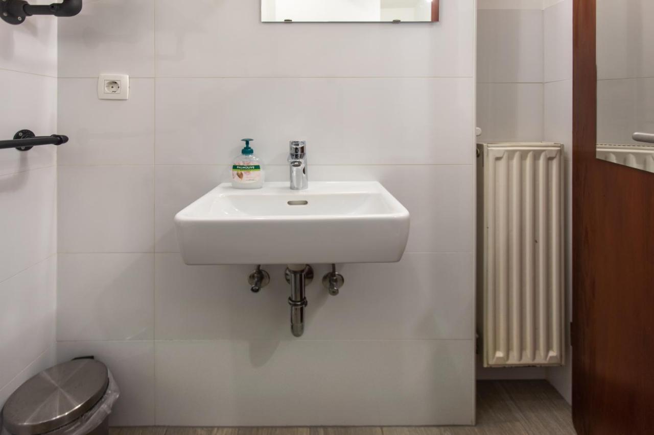 Stay In Pub Kamera Klub Apatment-City Center 류블랴나 외부 사진