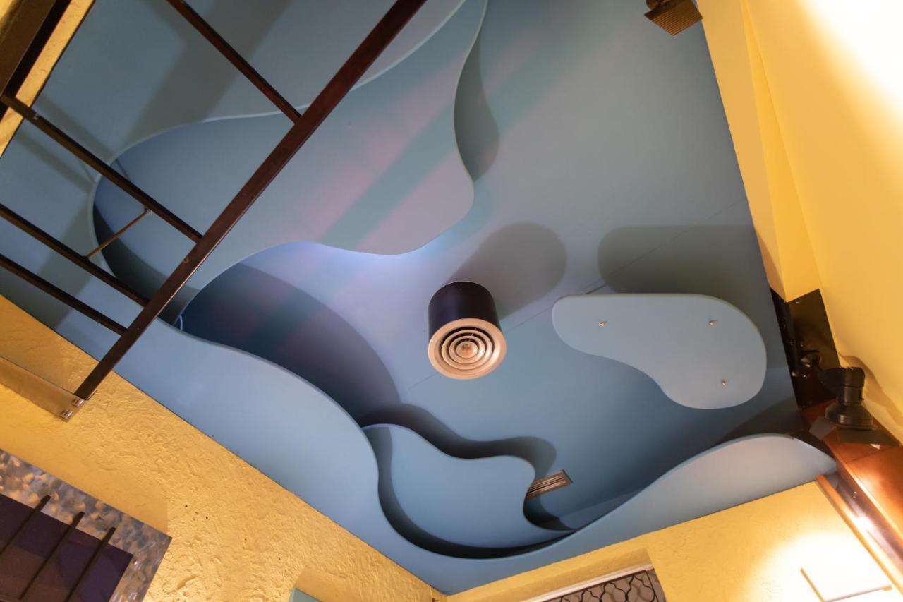 Stay In Pub Kamera Klub Apatment-City Center 류블랴나 외부 사진