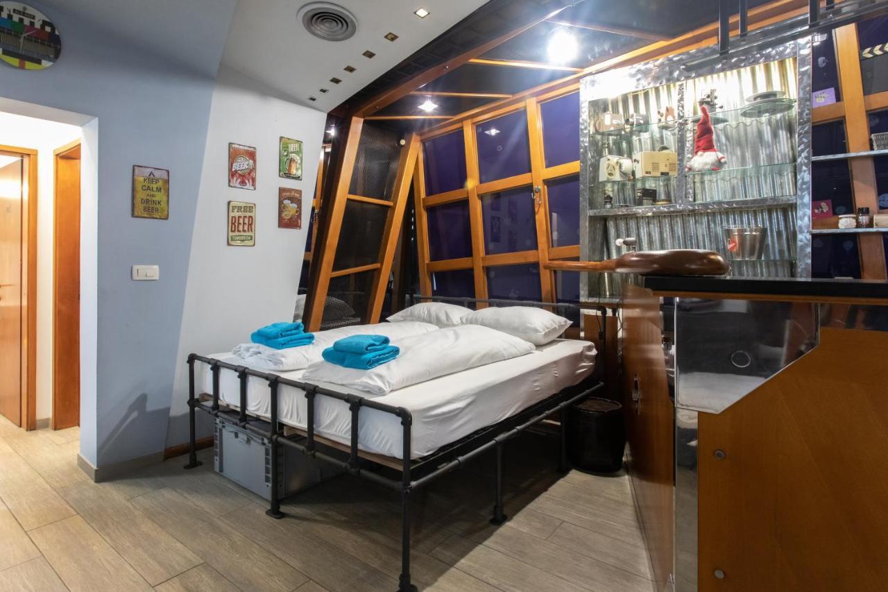 Stay In Pub Kamera Klub Apatment-City Center 류블랴나 외부 사진