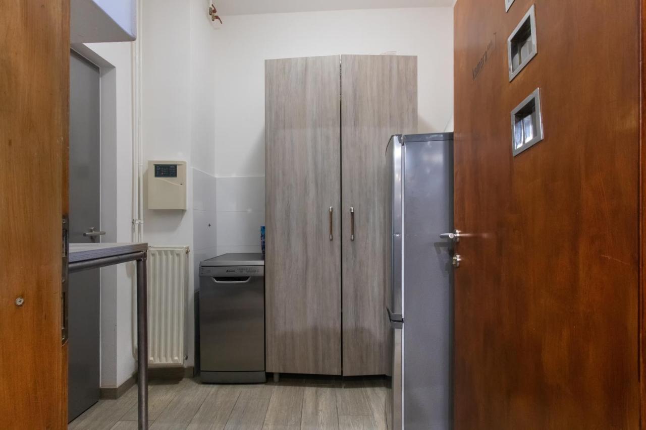 Stay In Pub Kamera Klub Apatment-City Center 류블랴나 외부 사진