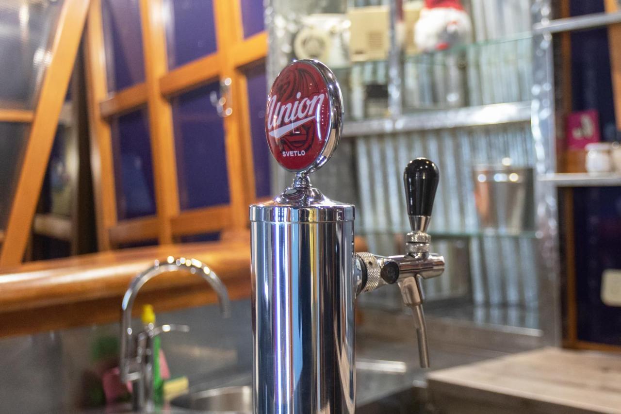 Stay In Pub Kamera Klub Apatment-City Center 류블랴나 외부 사진