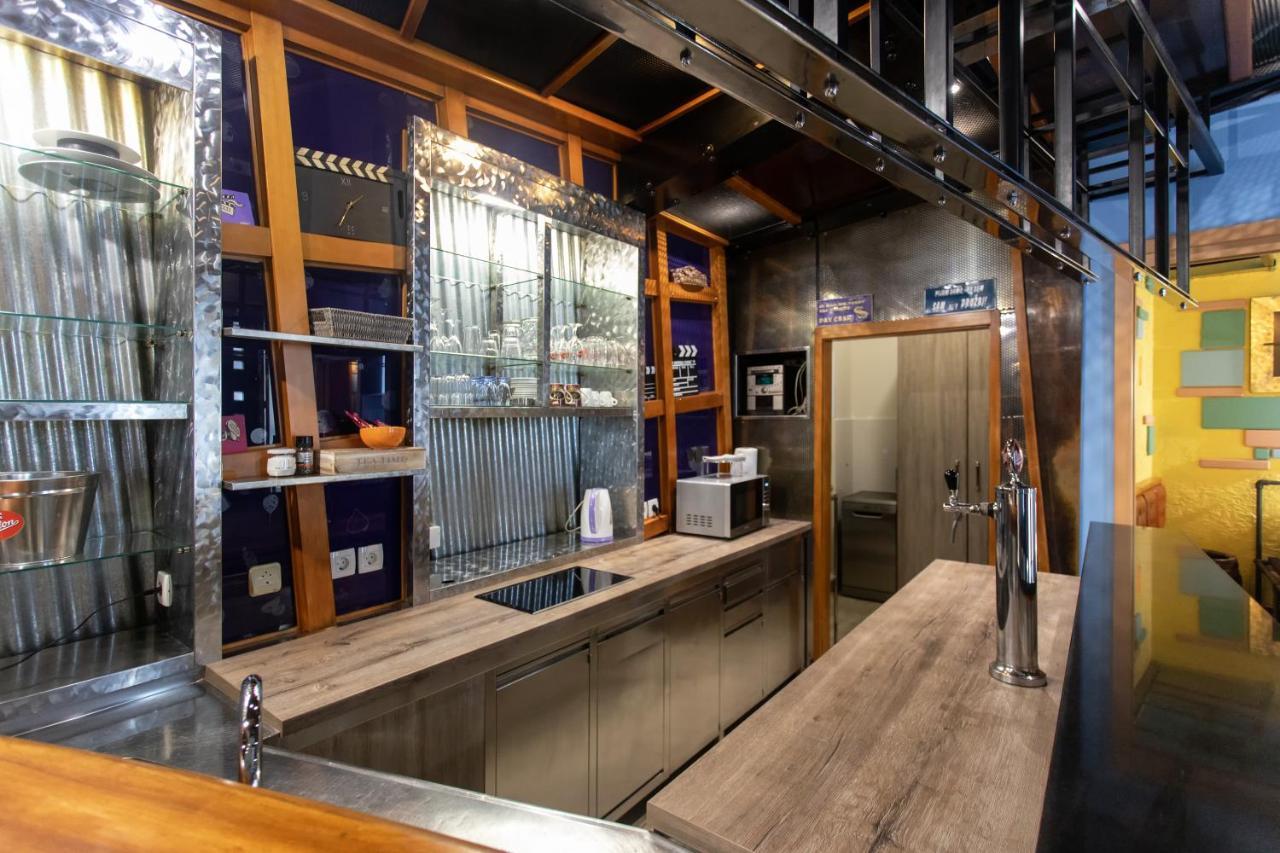 Stay In Pub Kamera Klub Apatment-City Center 류블랴나 외부 사진