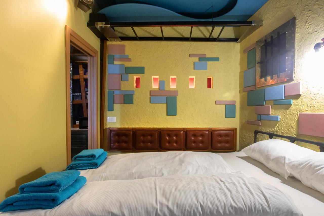 Stay In Pub Kamera Klub Apatment-City Center 류블랴나 외부 사진